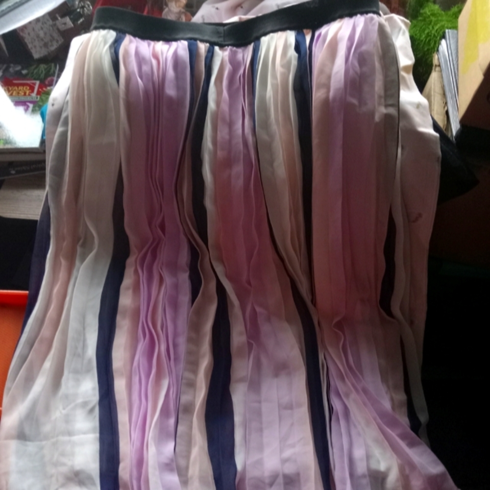 Elle Large Colorful Pleated skirt